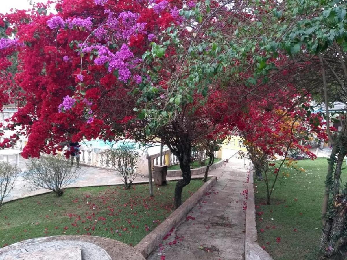 Linda Chacara Com Piscina Churrasqueira E Wi-Fi Mairinque Buitenkant foto